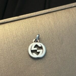 Gucci Interlocking G Silver Pendant Charm Necklace